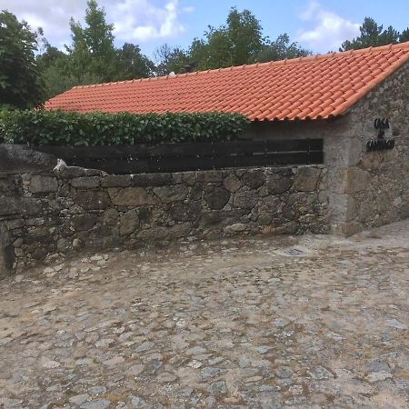 ヴィラ・ノーヴァ・デ・セルヴェイラ Casas De Santiagoヴィラ エクステリア 写真